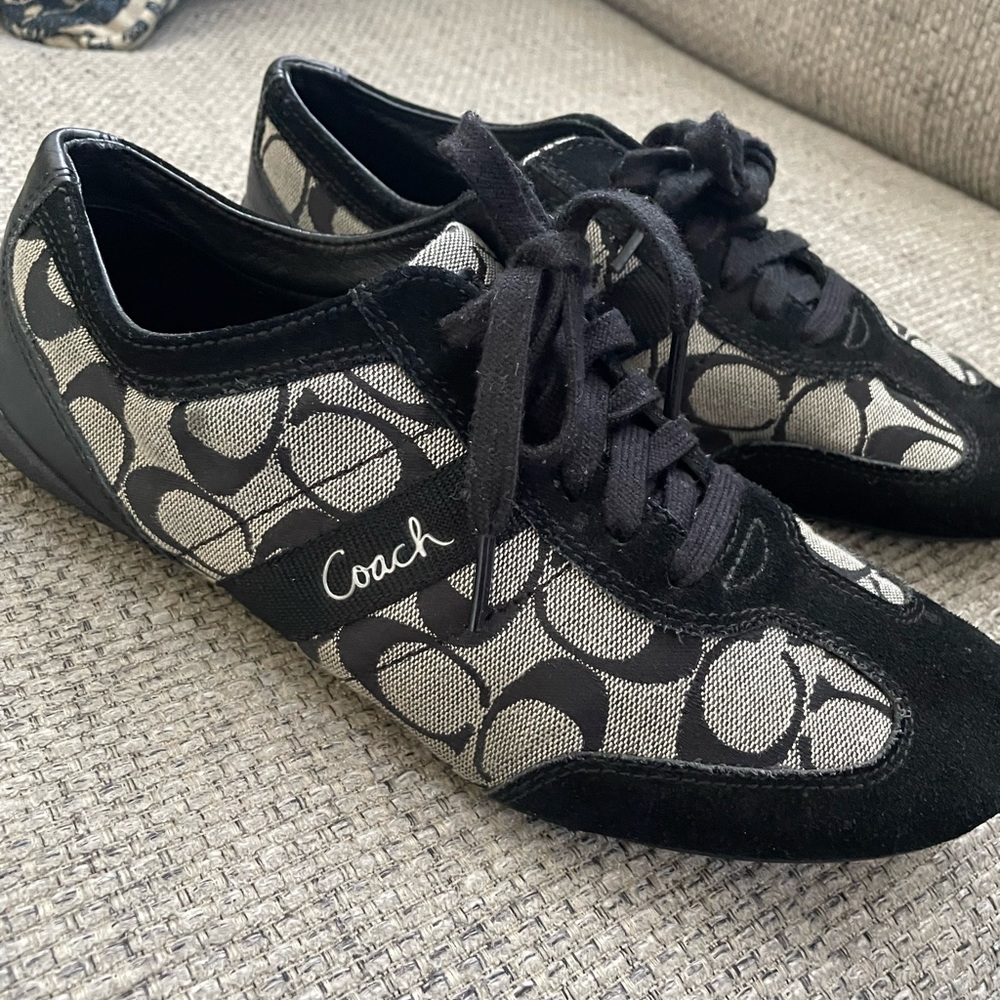 Coach women’s 9